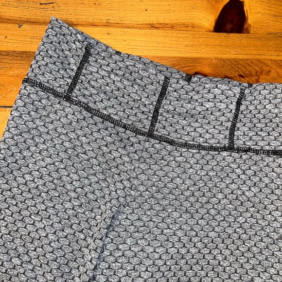 Bela Fit Gray Textured Supplex Fabric Supersoft Fast Drying Material - Picture 3 of 5